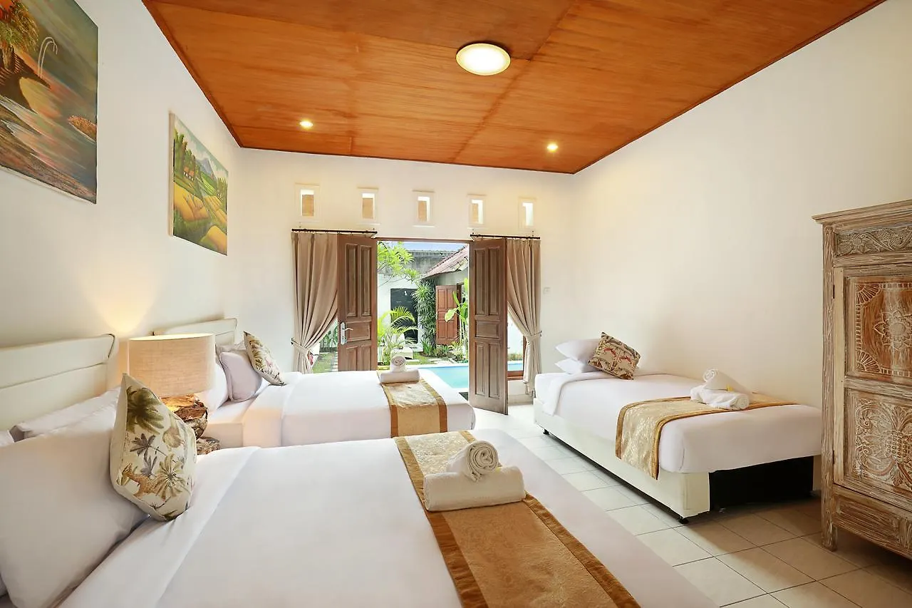 Monaco Complex Four Villas 0*, Σεμινιάκ