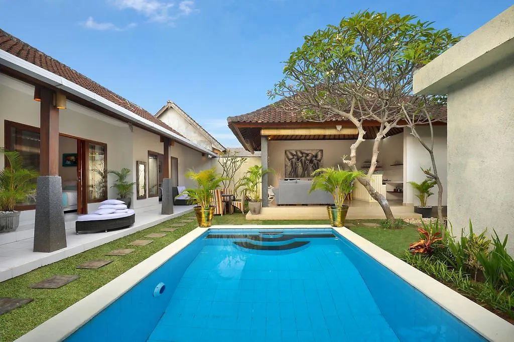 Monaco Complex Four Villas